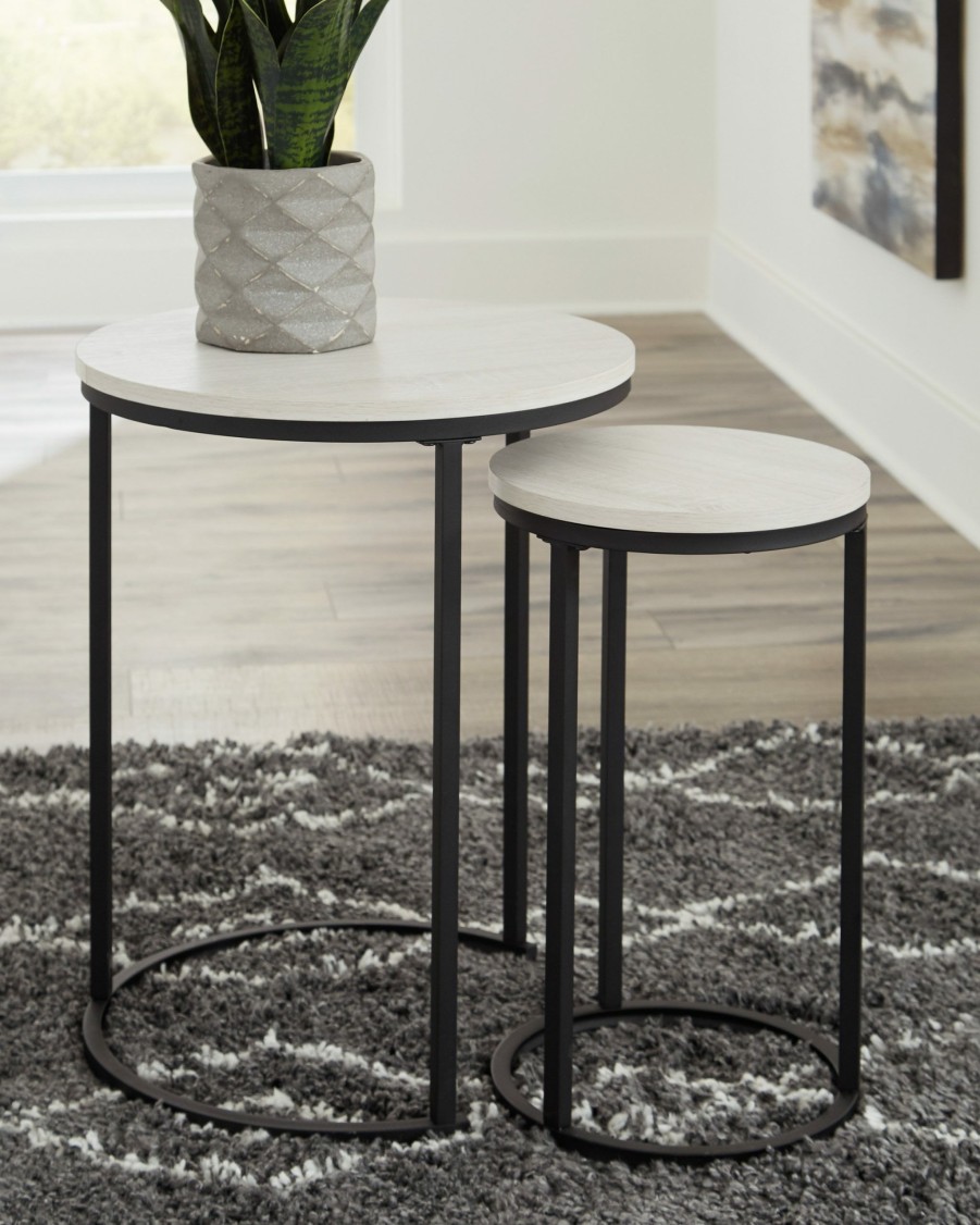 Living Room * | Low Price Signature Design By Ashley Briarsboro Accent Table (Set Of 2) A4000225 At Woodstock Furniture & Mattress Outlet